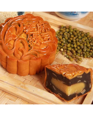 FOH SAN SESAME & MUNGBEAN MOONCAKE