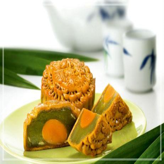KAM LUN TAI GOLDEN JADE 1 YOLK MOONCAKE KAM LUN TAI GOLDEN JADE 1 YOLK MOONCAKE