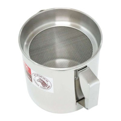 Zebra OIL FILTER POT 1.0LITRE WITH SPOUT Zebra OIL FILTER POT 1.0LITRE WITH SPOUT