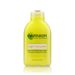 GARNIER LIGHT MILKY LIGHTENING TONER 150ml